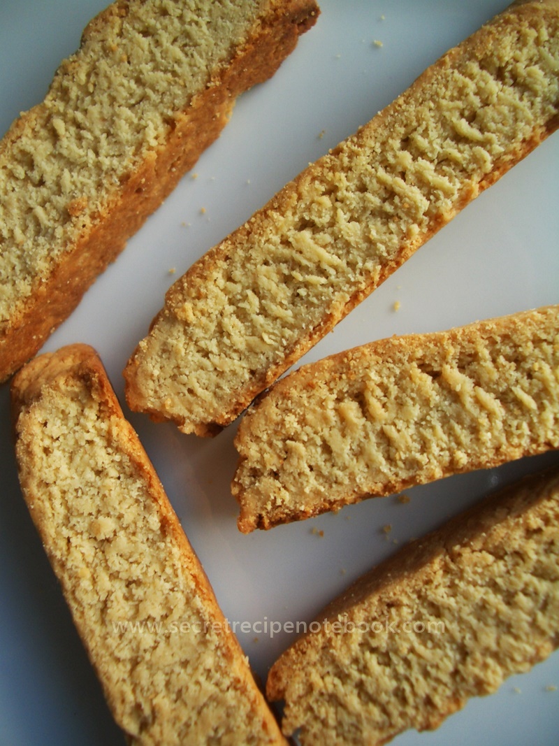 Almond Flour Biscotti - Detoxinista